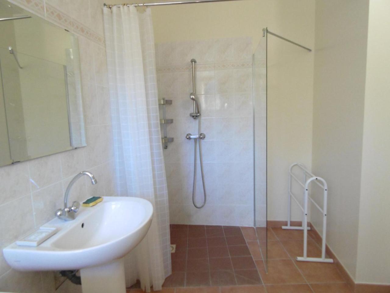 La Ferme De Valauris Bed & Breakfast ซิสเตรง ภายนอก รูปภาพ